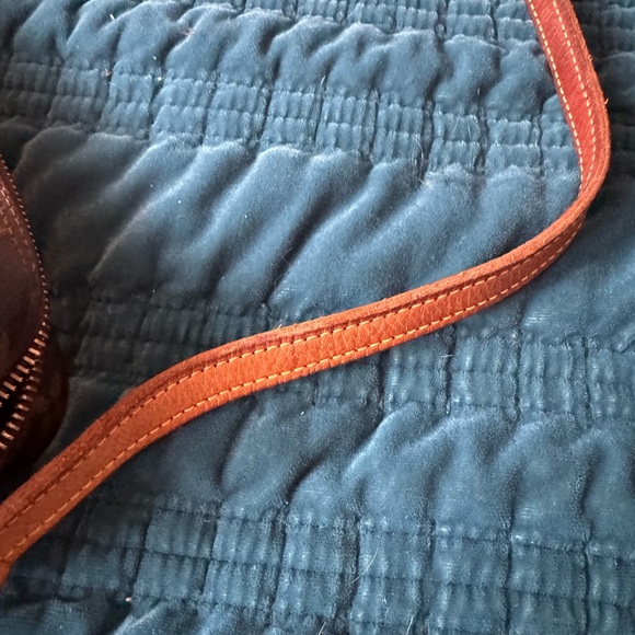 Authentic Louis Vuitton - Picture 8 of 10